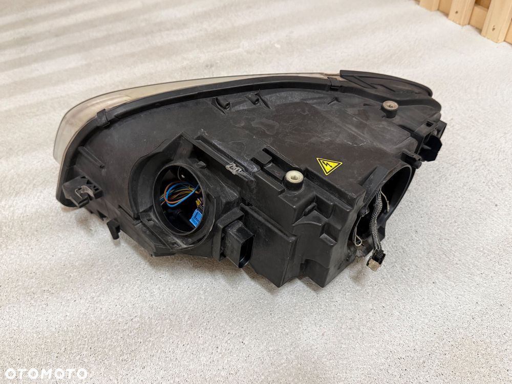 Lampa prawa Audi A4 b7 bi-xenon skrętny - oryginał - idealna - 4