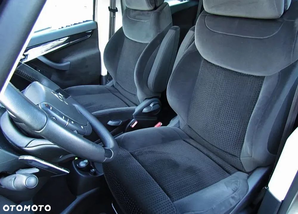Citroën C4 Picasso 2.0 HDi Exclusive - 4