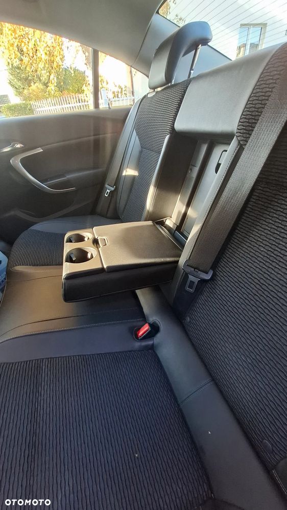 Opel Insignia 1.6 T Cosmo S&S EU6 - 16