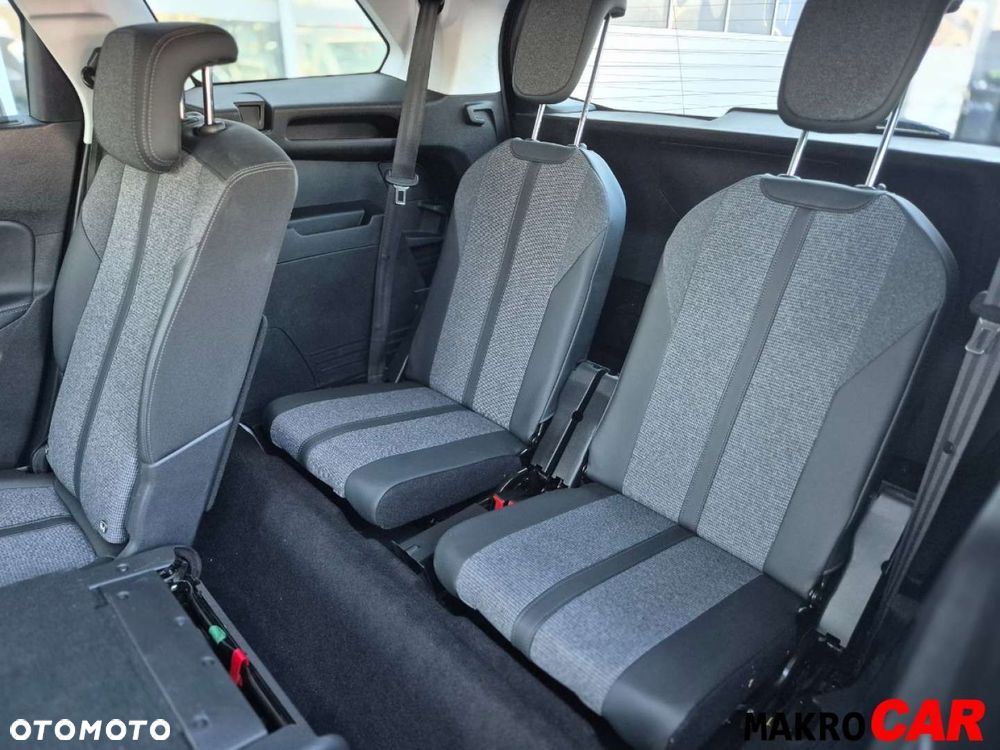 Peugeot 5008 - 17