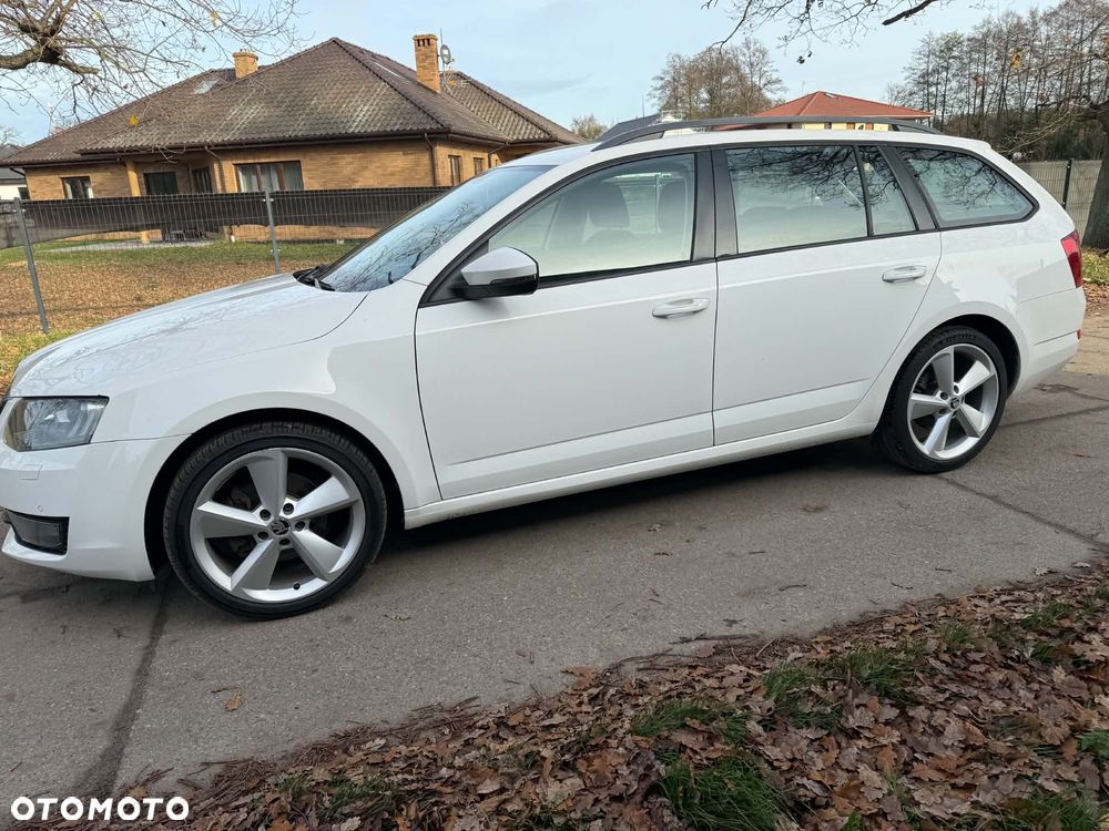 Skoda Octavia 2.0 TDI Style DSG - 11