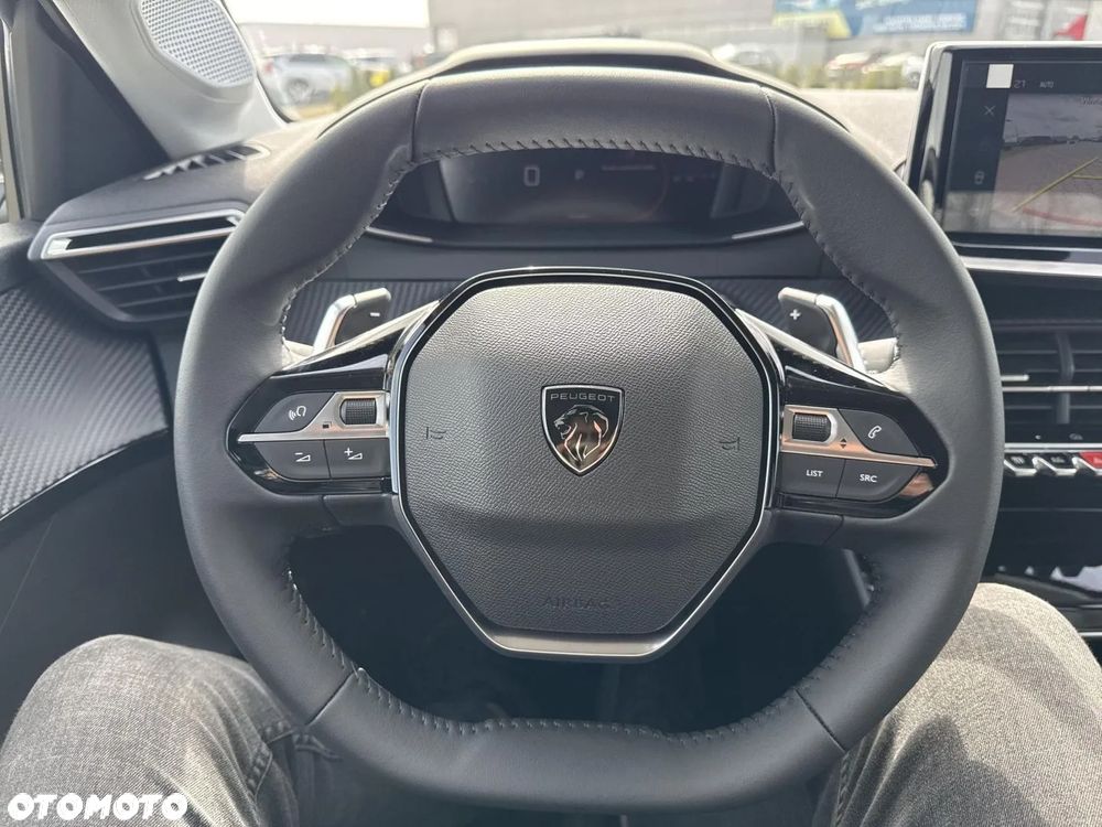 Peugeot 208 1.2 mHEV Allure - 24