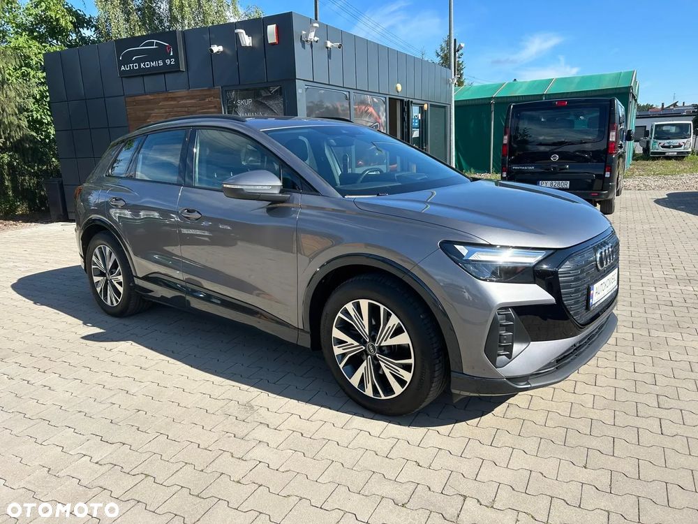Audi Q4 e-tron - 2