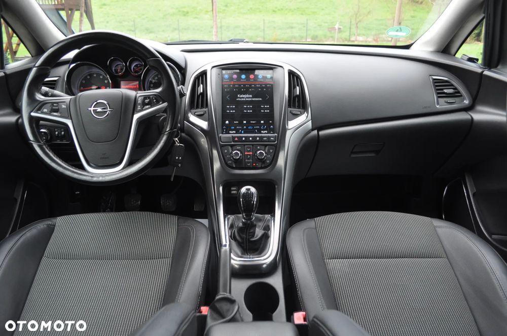 Opel Astra 1.4 Turbo Cosmo - 29