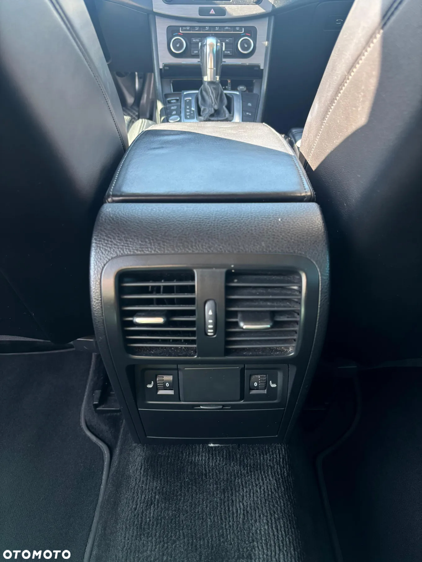 Volkswagen Passat Variant 2.0 TDI 4Motion DPF DSG Highline - 30