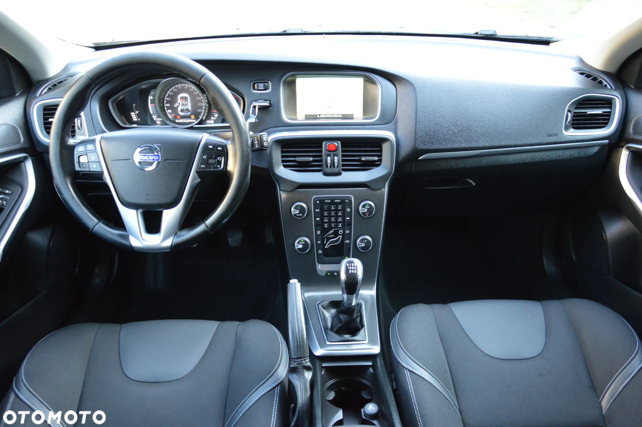 Volvo V40 T3 Ocean Race - 20