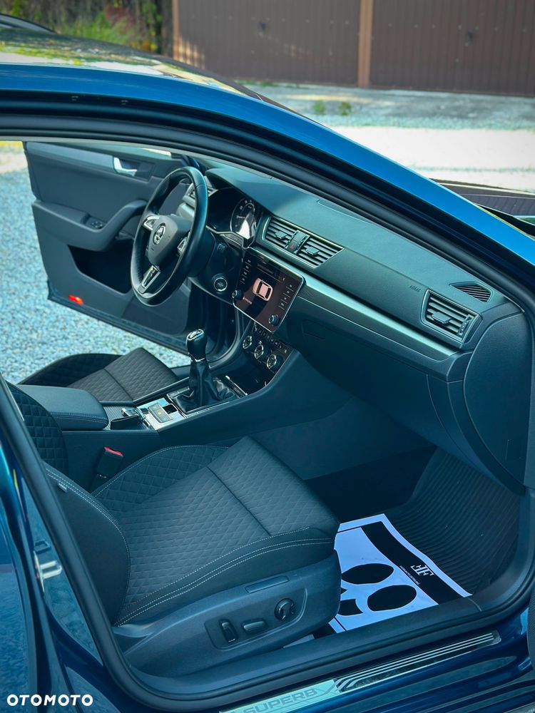 Skoda Superb 1.5 TSI ACT Style - 10