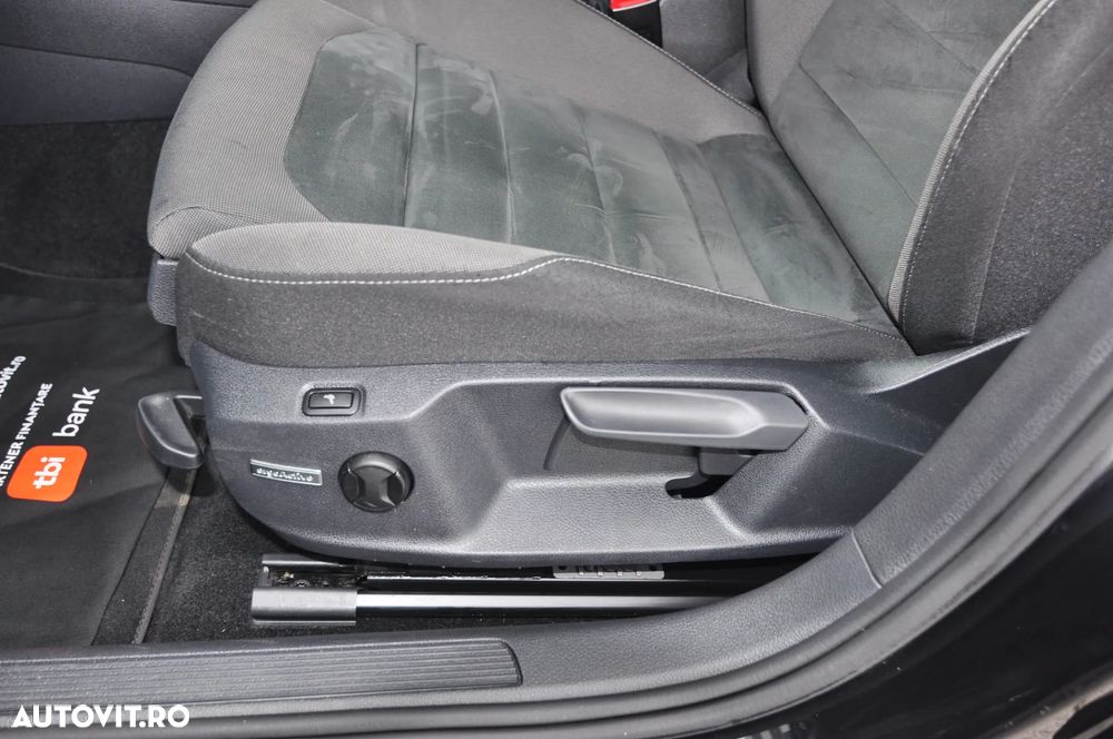 Volkswagen Golf 2.0 BlueTDI DSG Comfortline - 15