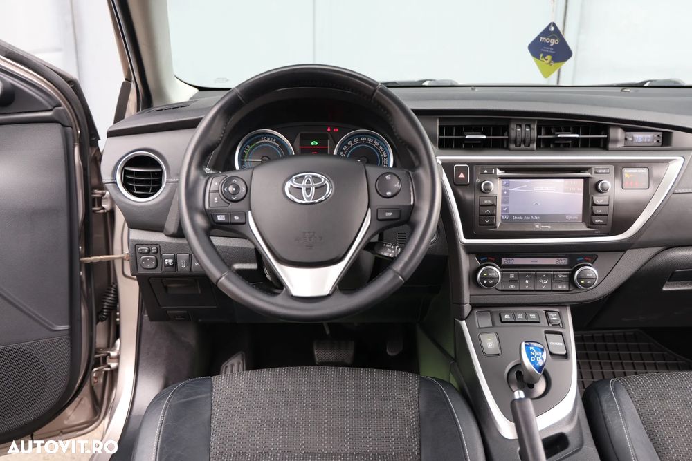 Toyota Auris - 6