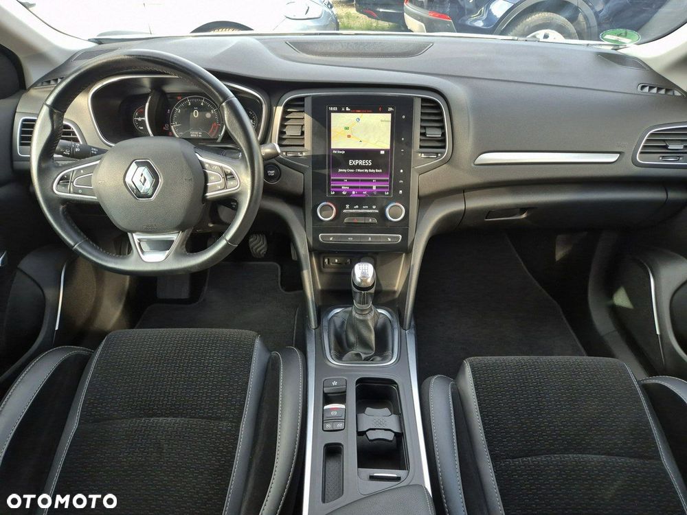 Renault Megane ENERGY TCe 130 INTENS - 23