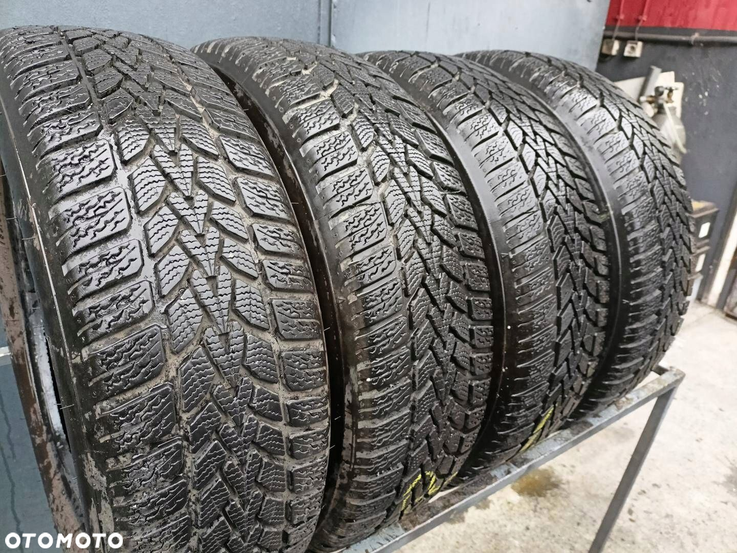 185/60R15 Dunlop Winter Response 2 komplet opon zima 7,1mm - 4