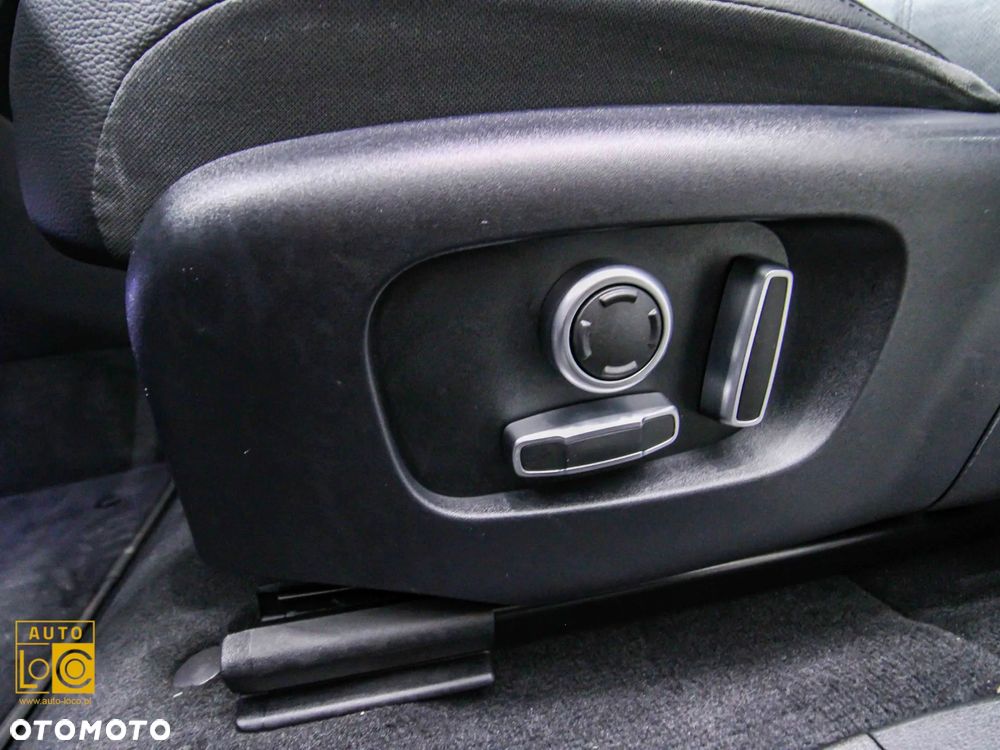 Land Rover Range Rover Evoque D200 Dynamic HSE - 33