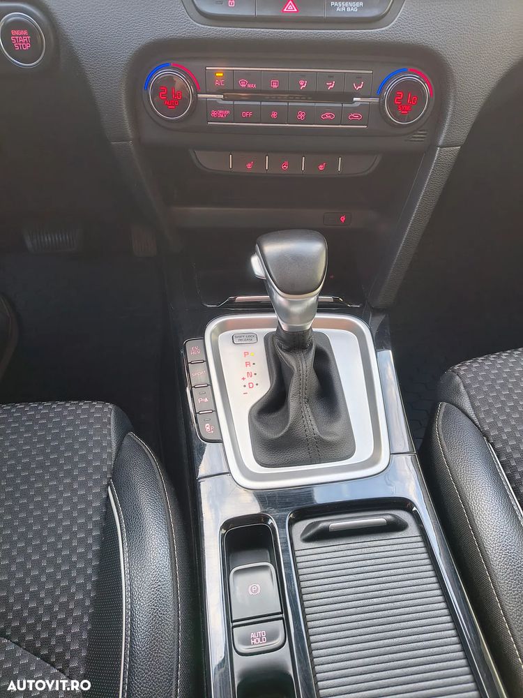 Kia Ceed 1.6 GDI DCT OPF Spirit - 9