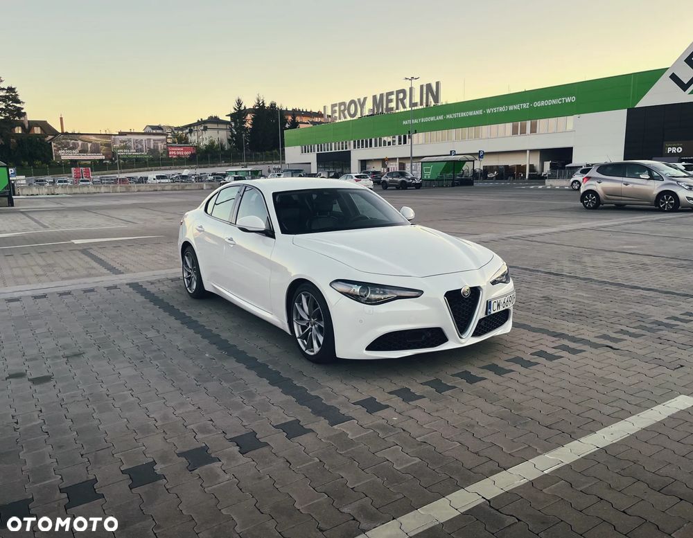 Alfa Romeo Giulia 2.2 AT8 Super - 7