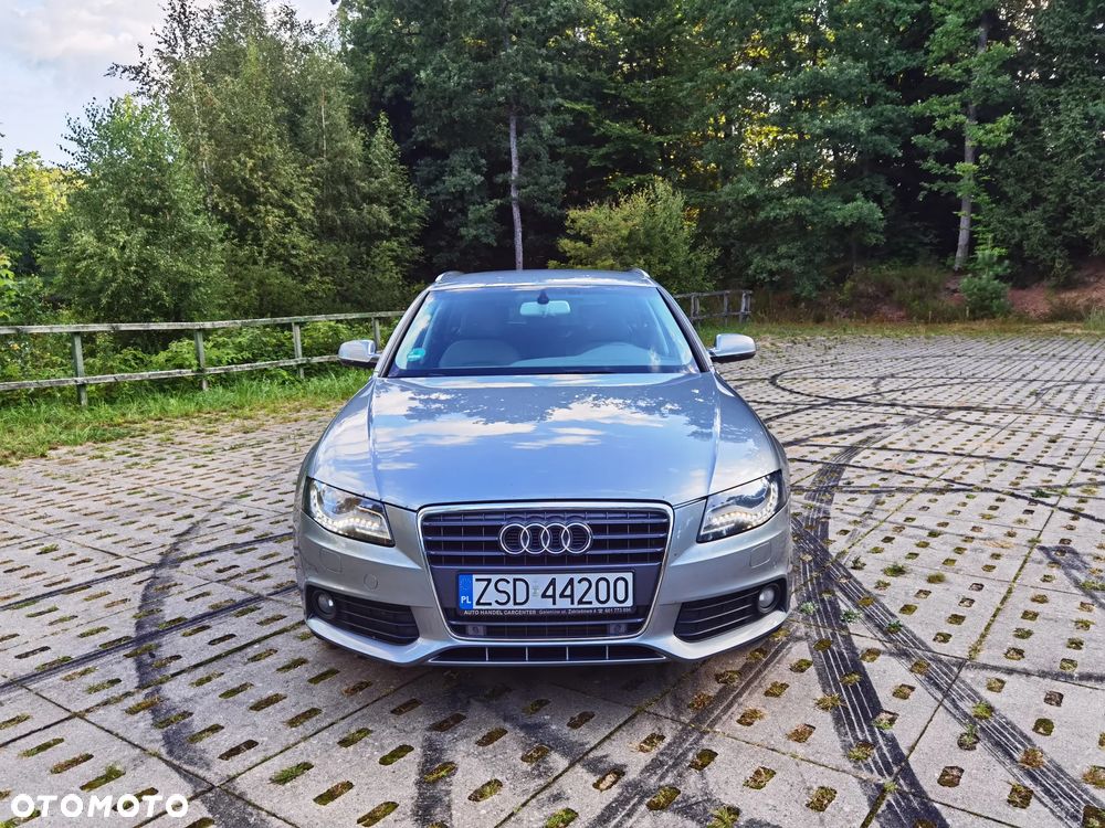 Audi A4 Avant - 1