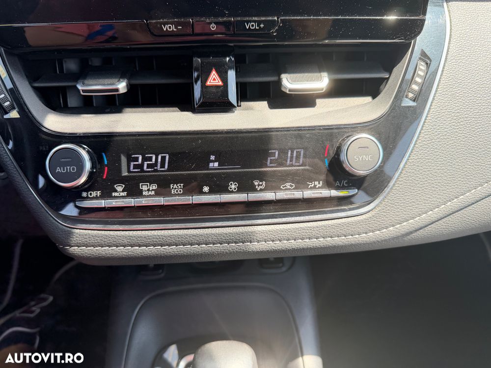 Toyota Corolla 1.8 Business Edition - 11