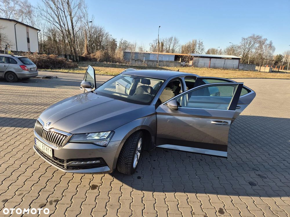 Skoda Superb 2.0 TSI Ambition DSG - 10