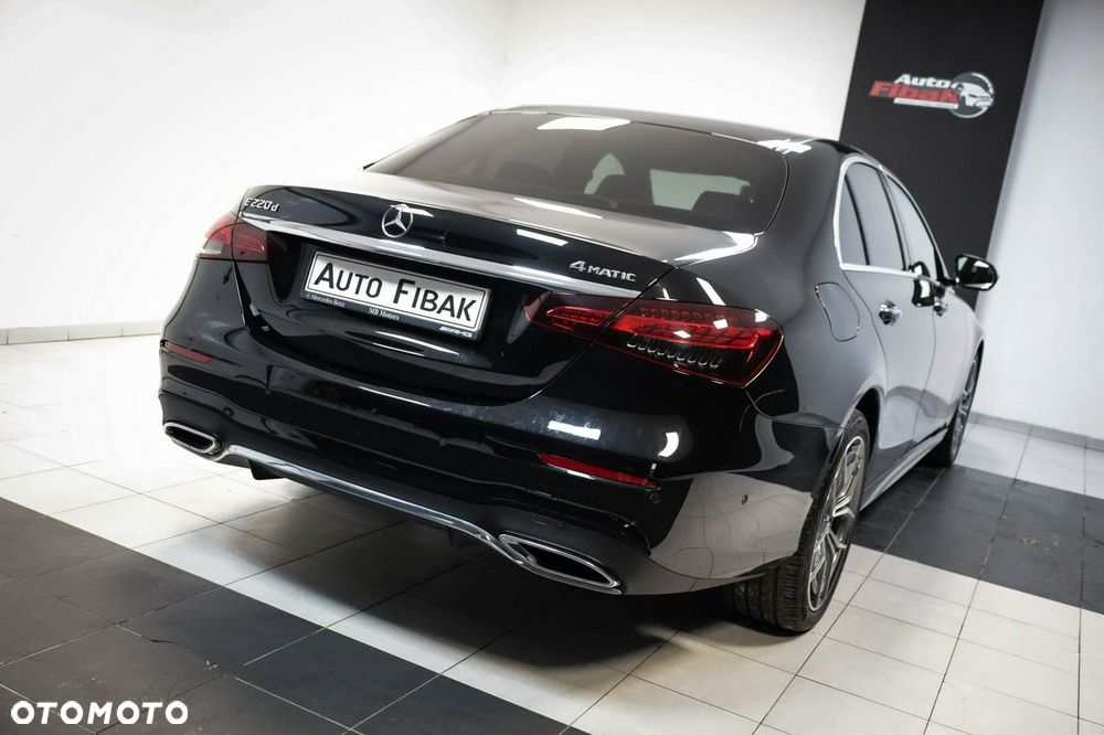 Mercedes-Benz Klasa E 220 d 4Matic 9G-TRONIC AMG Line - 11