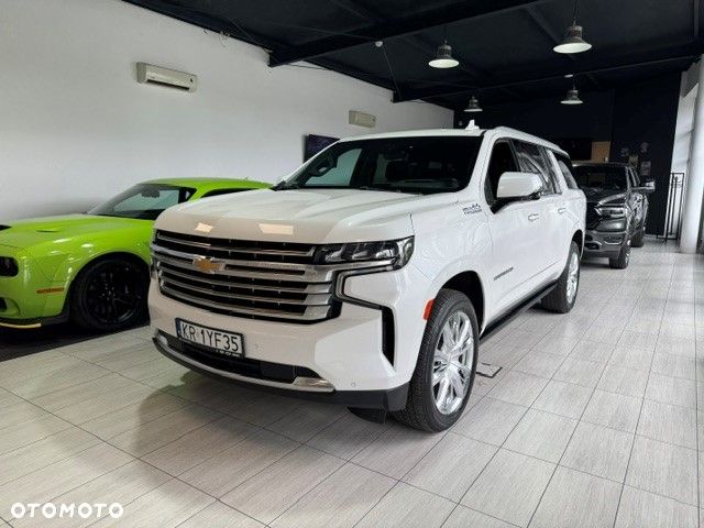 Chevrolet Suburban - 4