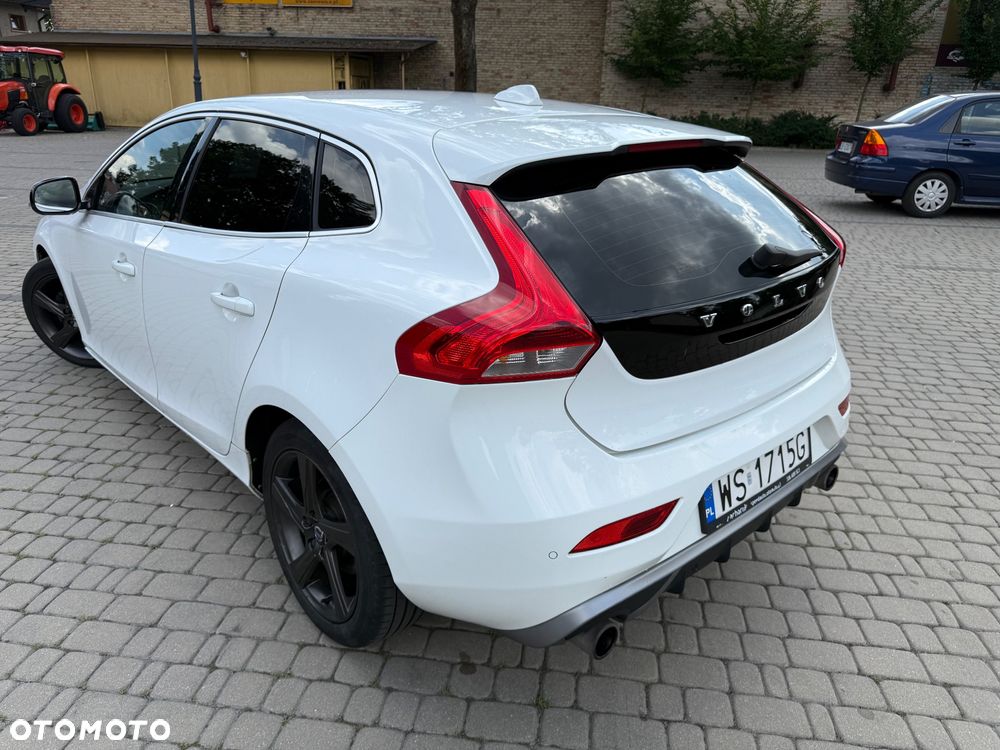 Volvo V40 D2 R-Design Summum - 8