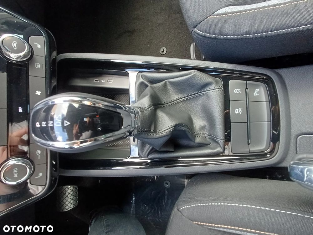 Skoda Kamiq 1.5 TSI Drive DSG - 22