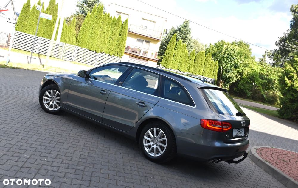 Audi A4 Avant 2.0 TDI DPF clean diesel Ambiente - 29