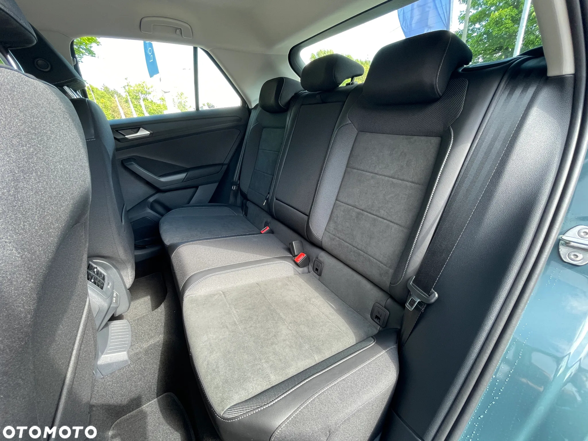 Volkswagen T-Roc 1.5 TSI Style DSG - 26