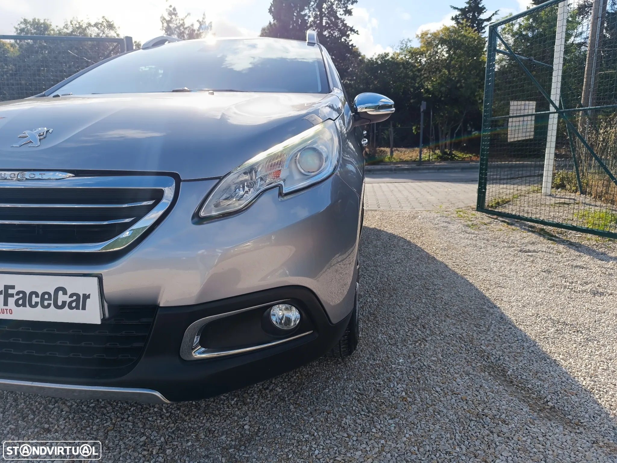 Peugeot 2008 1.2 PureTech Allure - 8