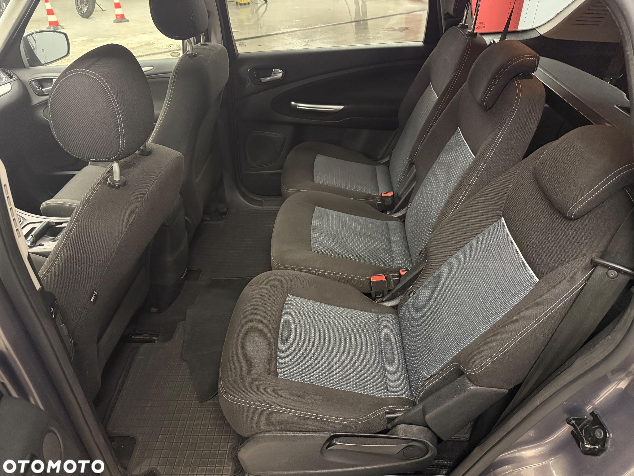 Ford S-Max 1.6 T Trend - 12