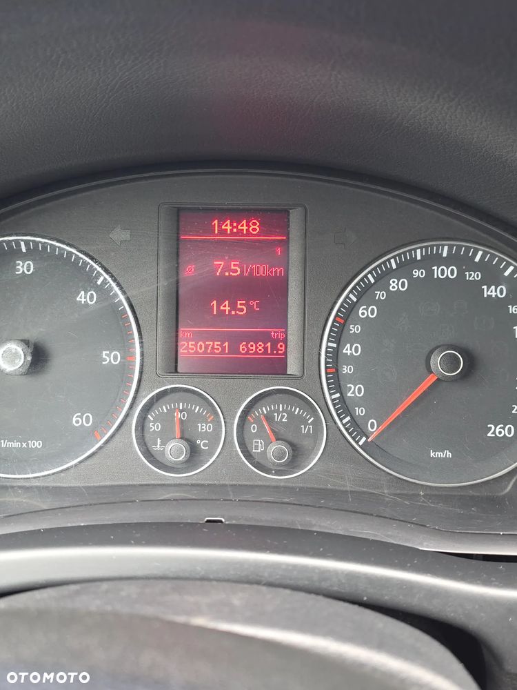 Volkswagen Golf Plus 1.9 TDI Comfortline - 10