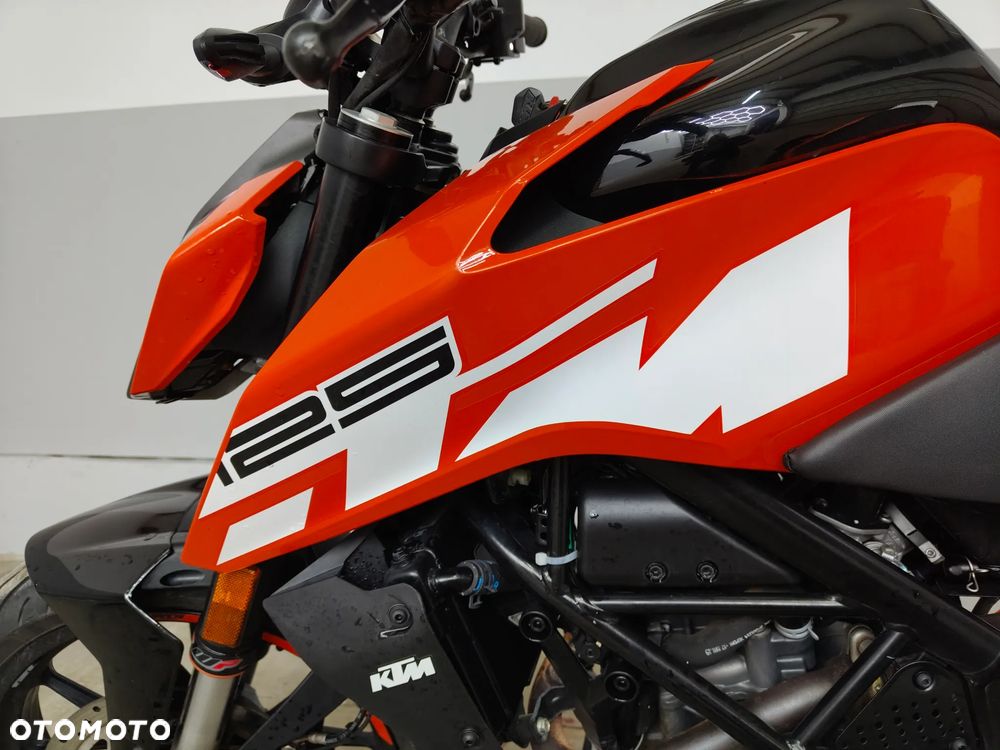 KTM Duke 125 - 18