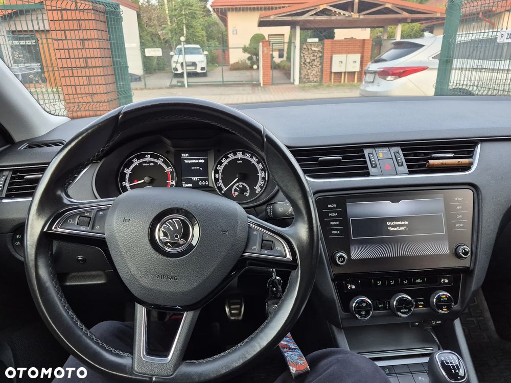 Skoda Octavia 1.4 TSI Ambition - 8