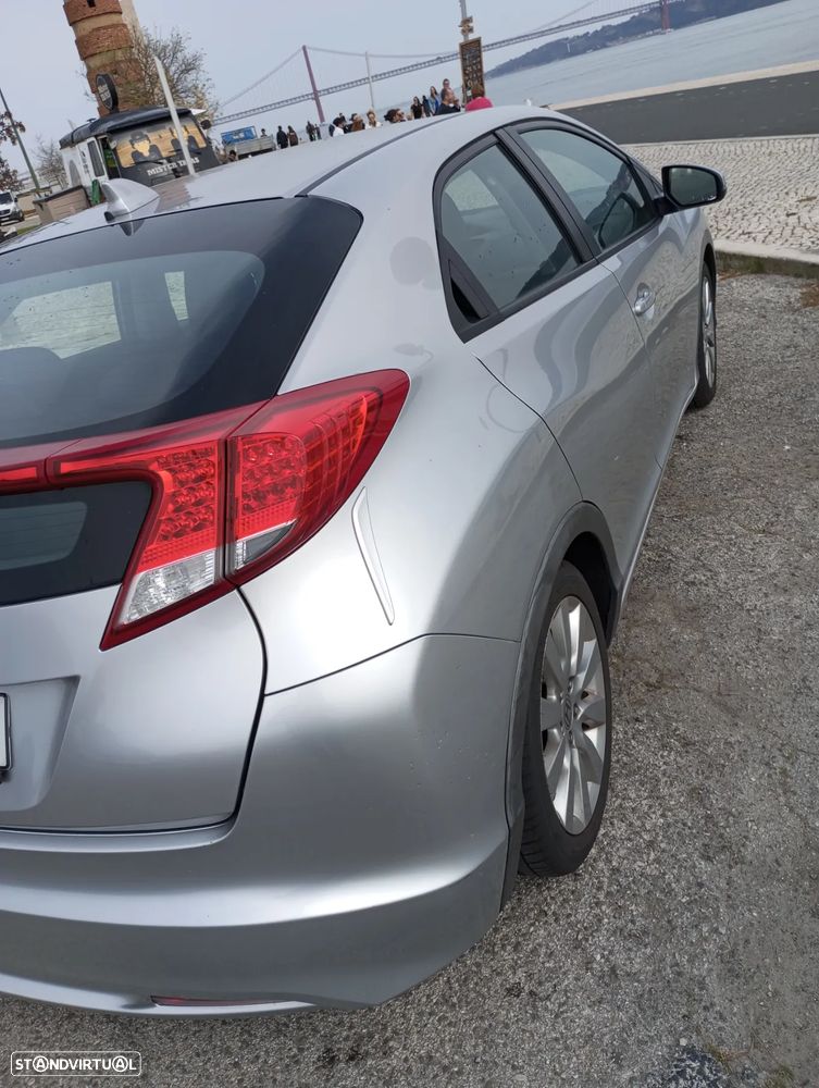 Honda Civic 2.2 i-DTEC Sport - 12