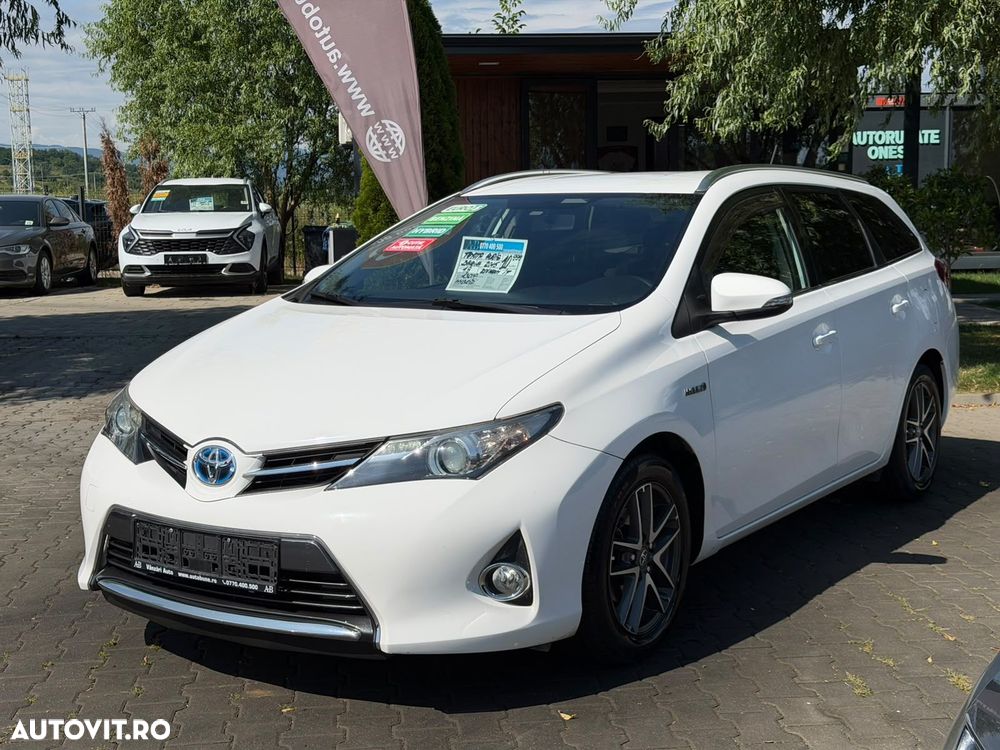 Toyota Auris - 2