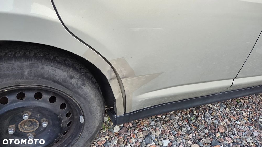 Nissan Tiida 1.6 Tekna - 12