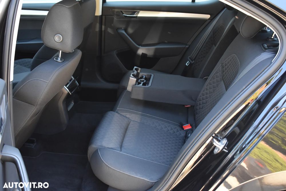 Skoda Superb 2.0 TDI DSG Ambition - 7