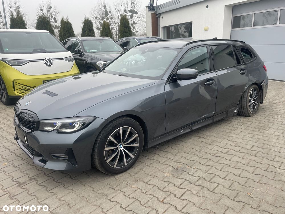 BMW Seria 3 318d Sport Line - 14