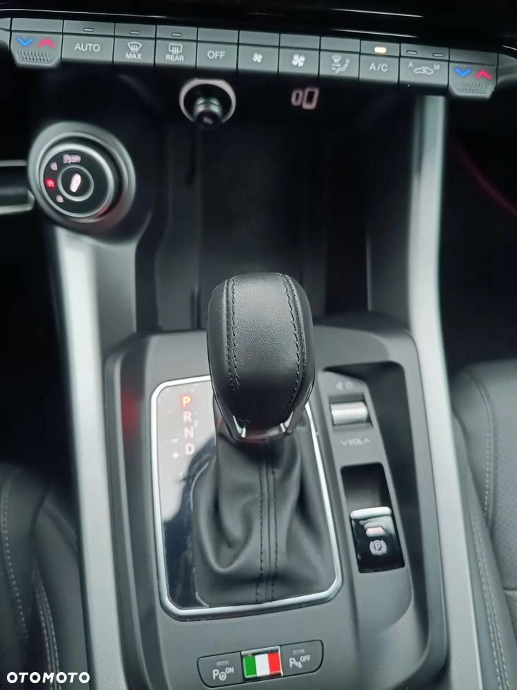 Alfa Romeo Tonale 1.5 T4 GSE mHEV Veloce DCT - 22