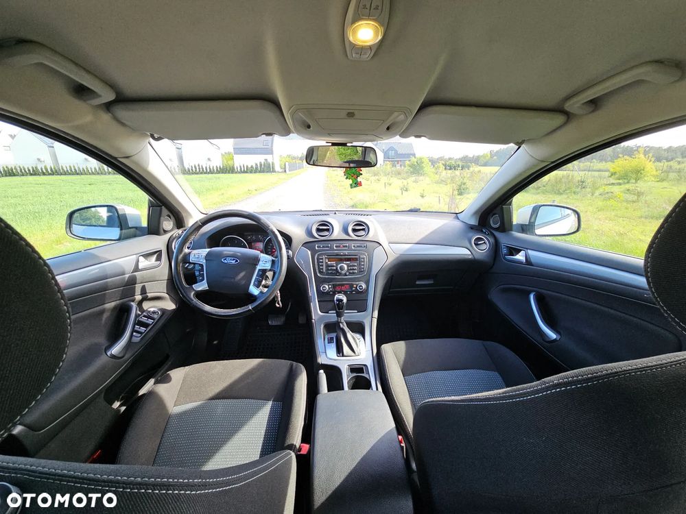 Ford Mondeo 2.0 TDCi Trend - 18