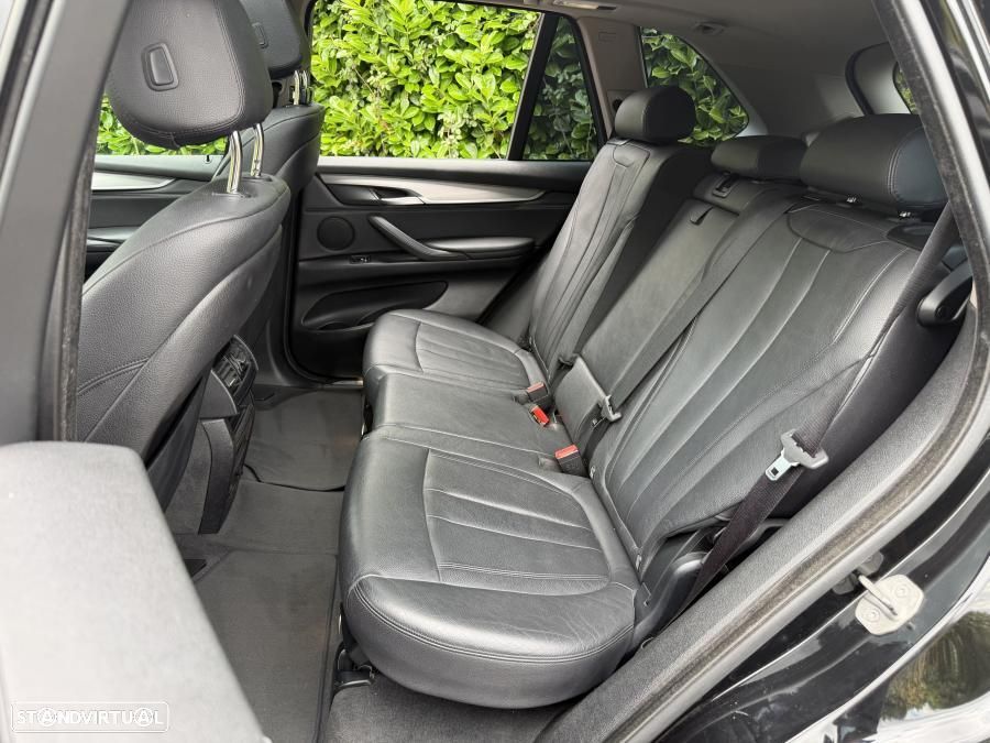 BMW X5 25 d sDrive Comfort 7L - 24