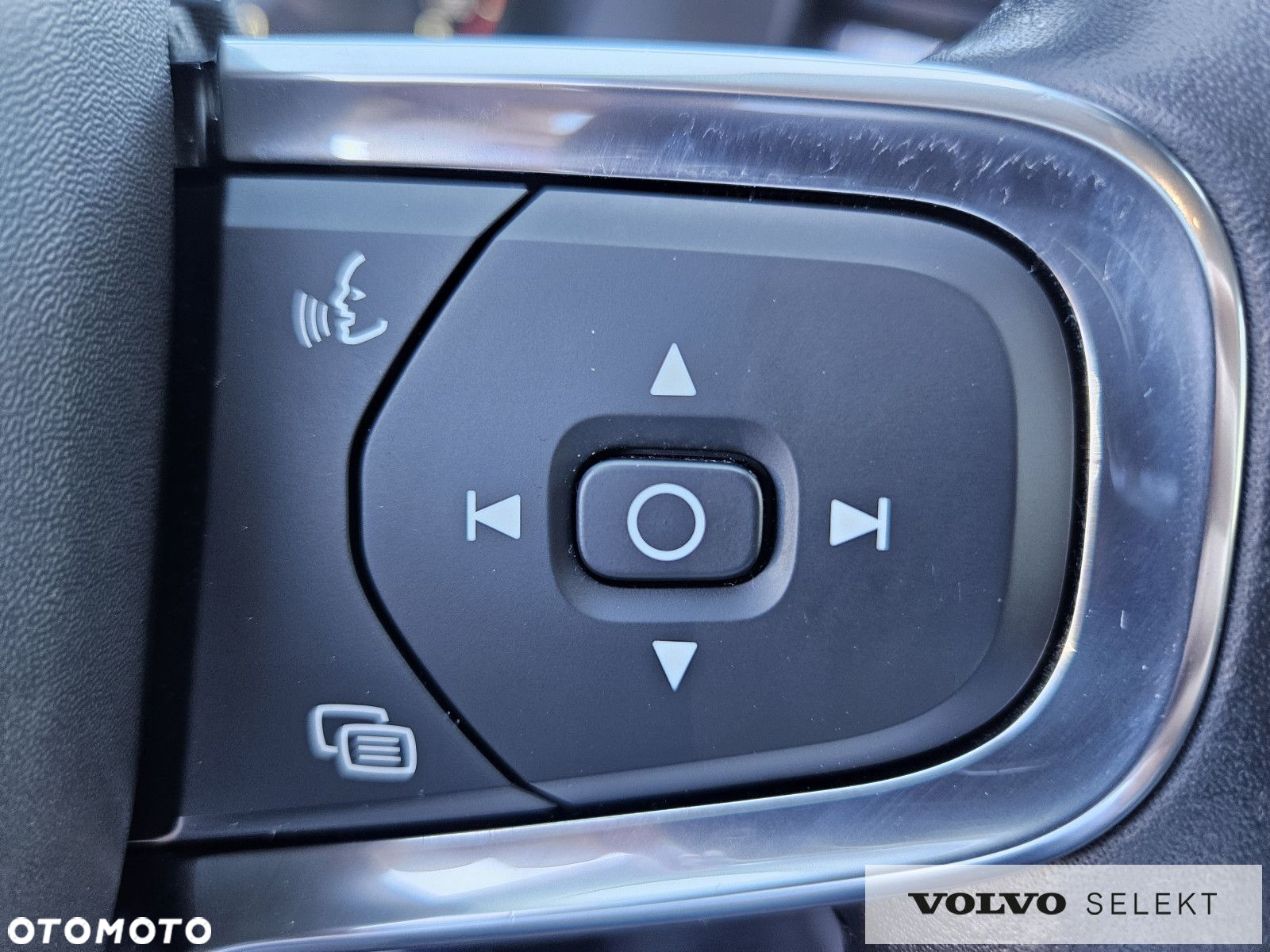 Volvo XC 40 - 23