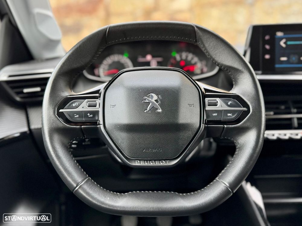 Peugeot 208 1.2 PureTech Active Pack - 31