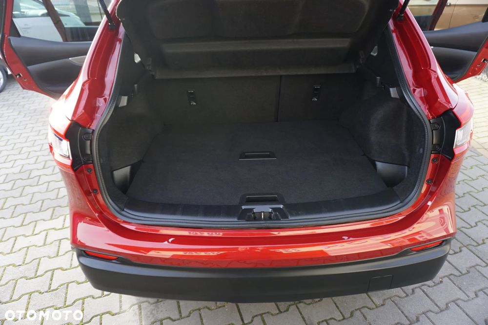 Nissan Qashqai 1.2 DIG-T N-Connecta Xtronic EU6 - 36