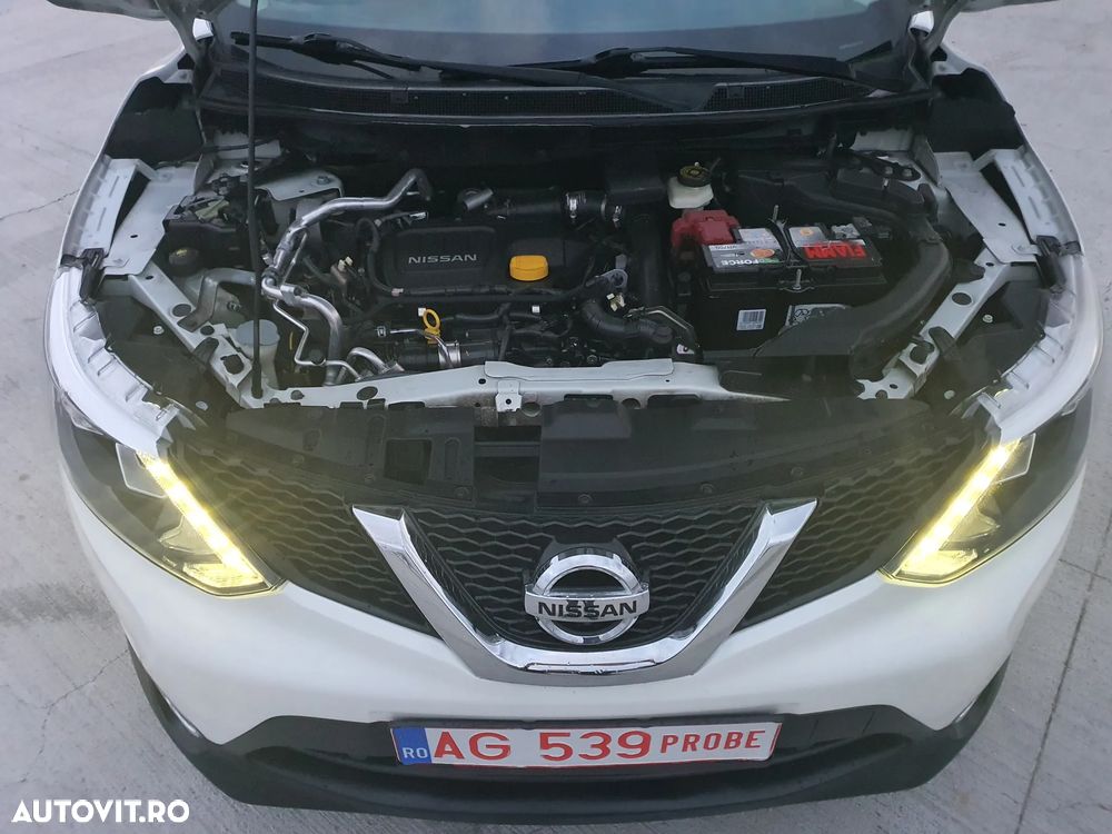 Nissan Qashqai 1.6 DCI Xtronic TEKNA+ - 19