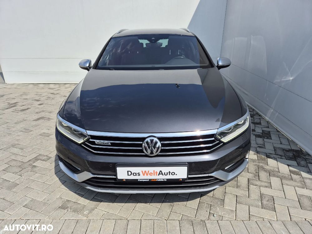 Volkswagen Passat - 8