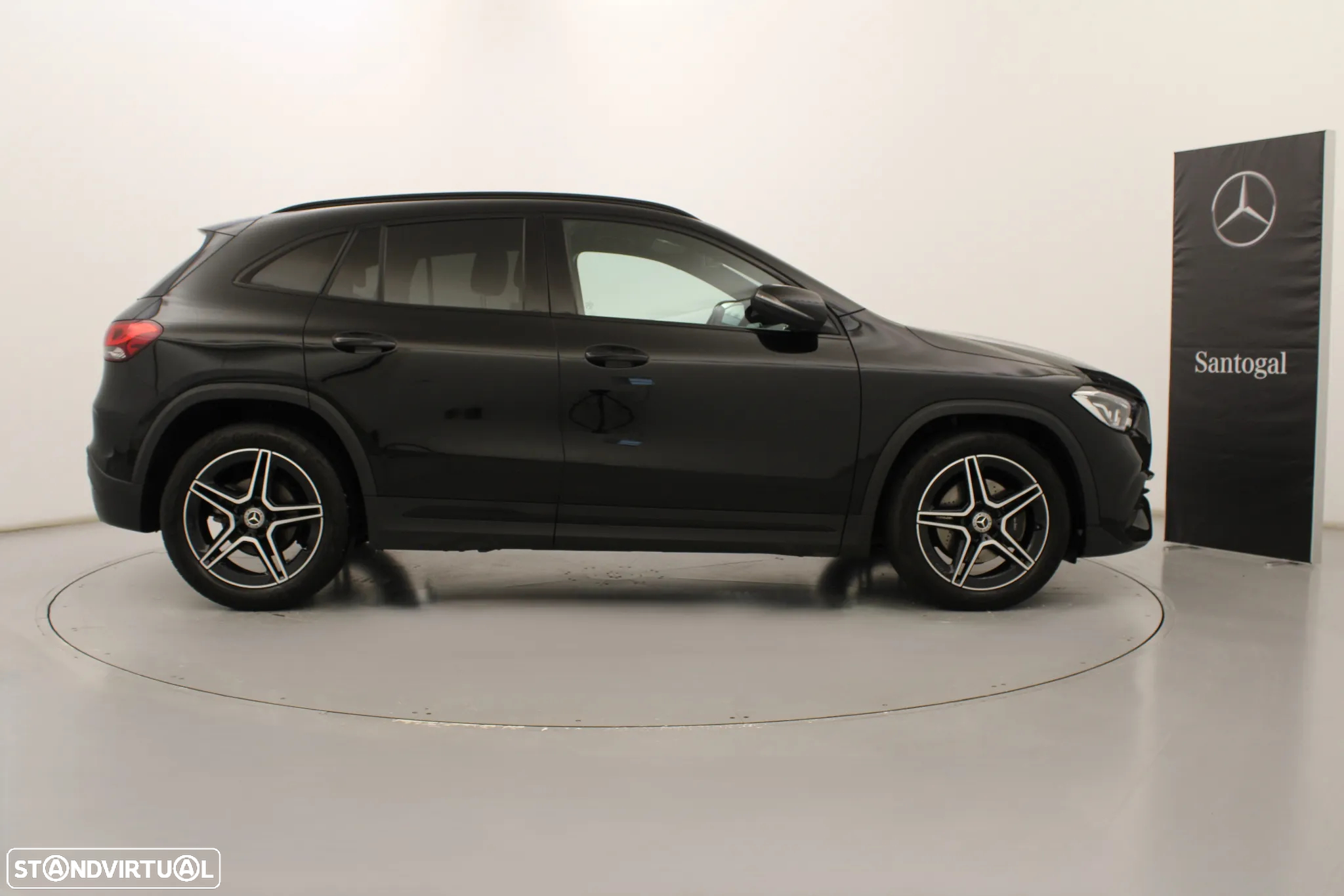 Mercedes-Benz GLA 180 d AMG Line - 4