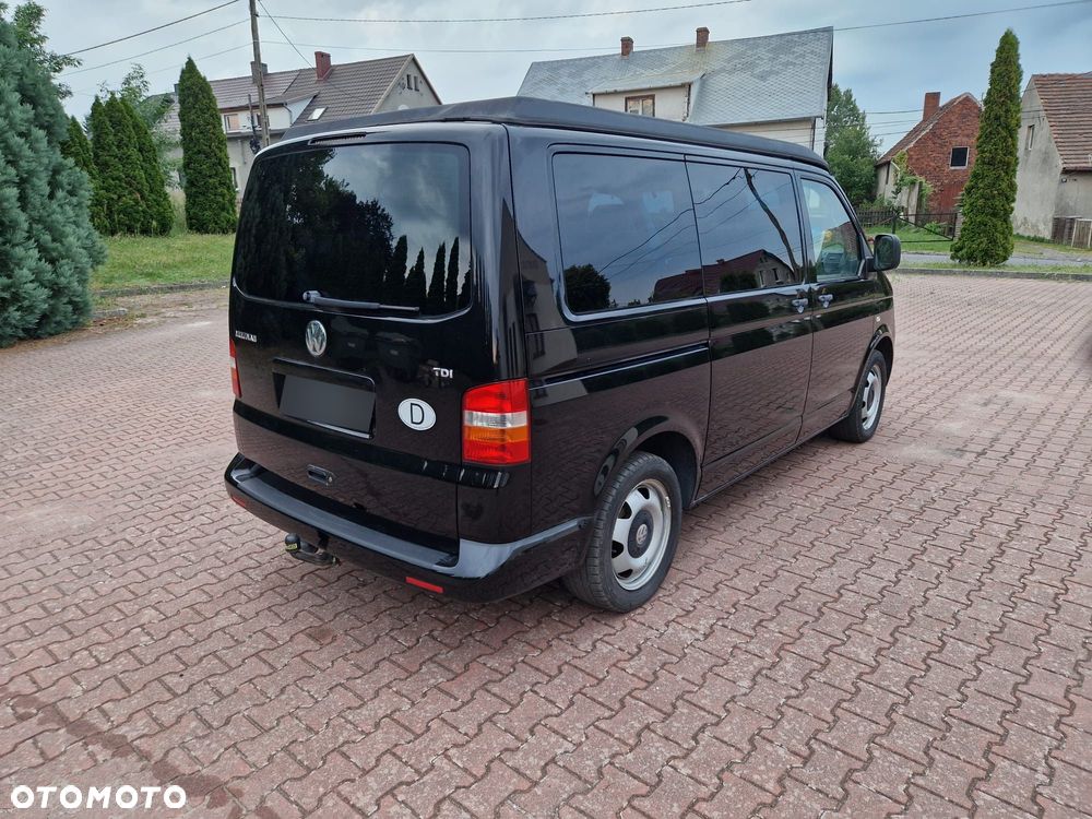 Volkswagen Multivan - 5