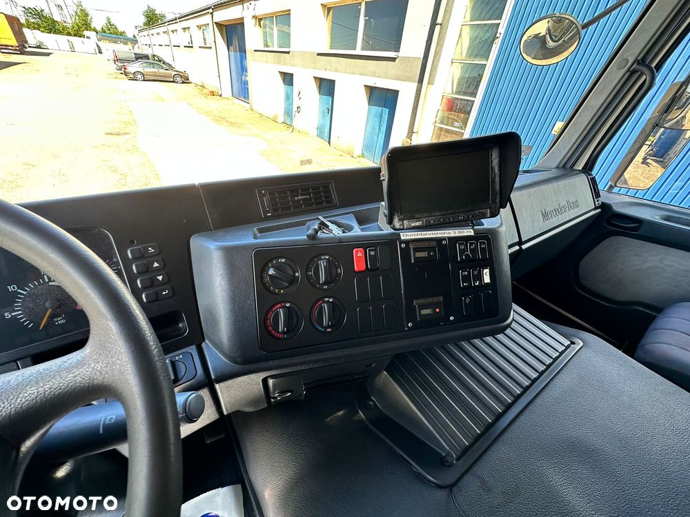Mercedes-Benz Actros 6x2 - 17