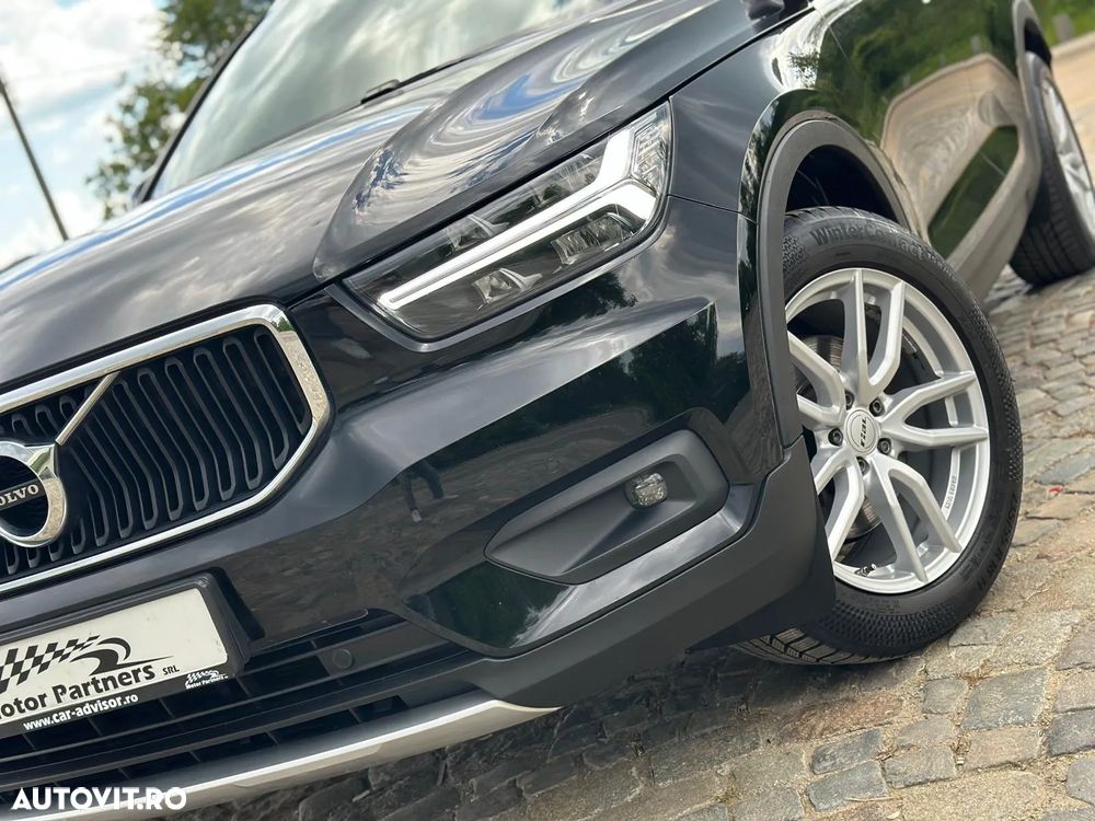 Volvo XC 40 B4 B AWD Geartronic Momentum Pro - 7
