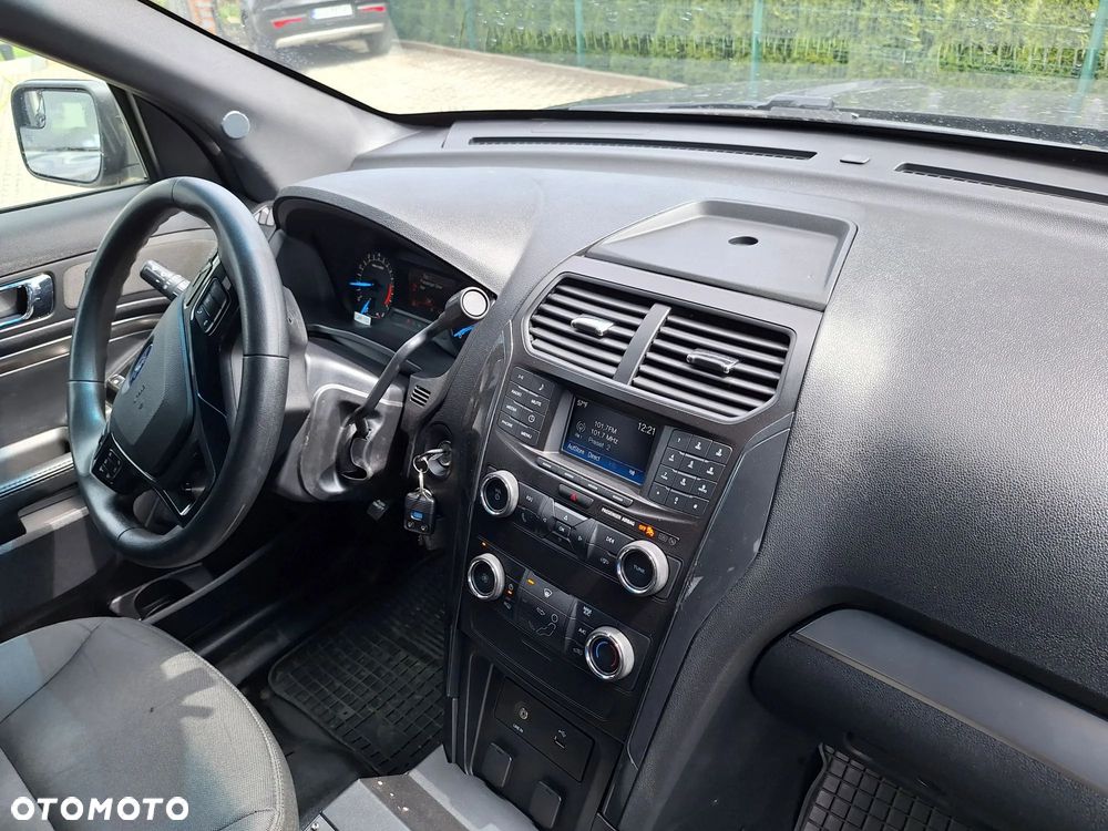 Ford Explorer - 14
